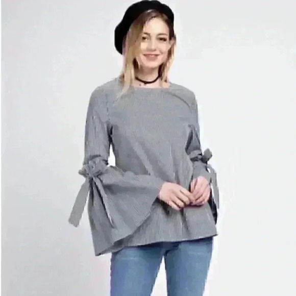 chirwish Tops - x01 chirwish gingham black and white CHARISMA TOP WITH BELL SLEEVE size xs/s top